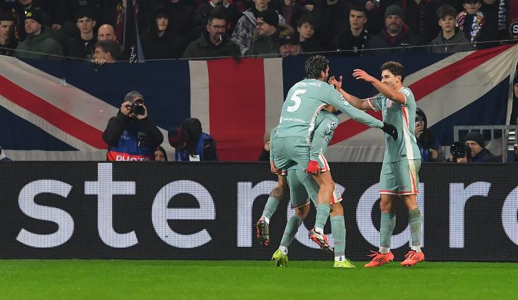 Imagen de Praga de argentinos: Julián Álvarez y Ángel Correa se lucieron en la Champions