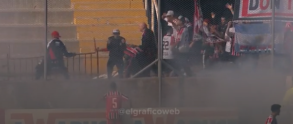 Imagen de Las imágenes de los incidentes entre Talleres y Chacarita
