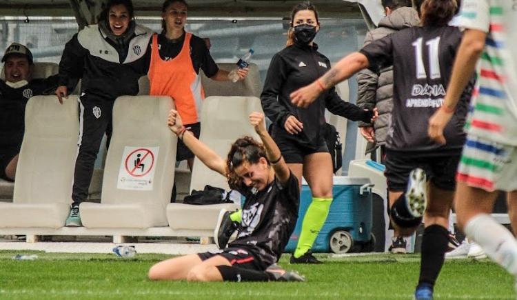 Imagen de FÚTBOL FEMENINO: GANARON EL PORVENIR Y ESTUDIANTES