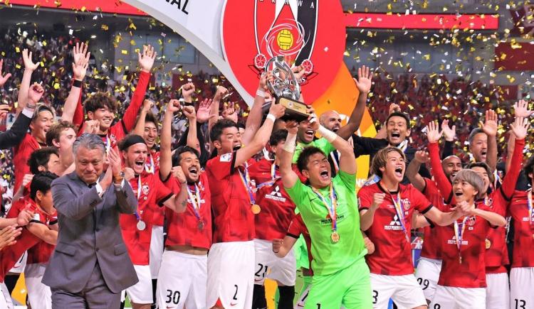 Imagen de La norma "futurista" en el fútbol de Japón que remite a un "invento argentino" de hace casi 40 años
