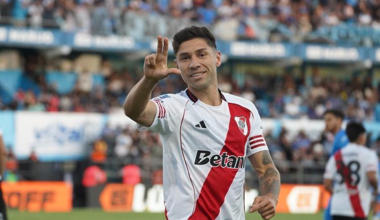 Imagen de River ahogó sus penas en el VAR y le ganó 2-0 a Estudiantes de Río Cuarto