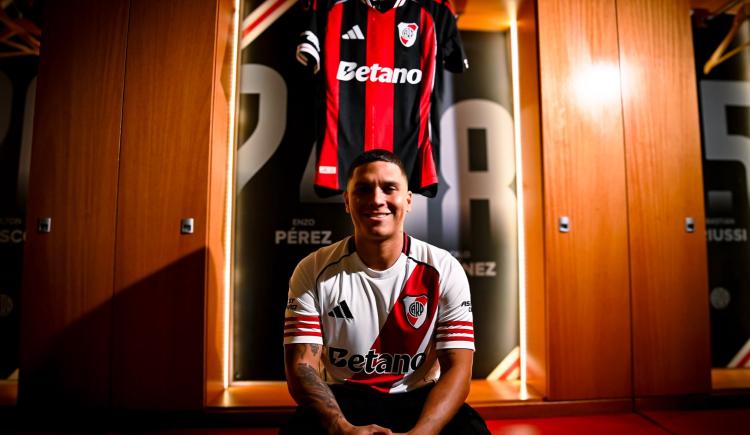 Imagen de Qué dijo Gallardo tras la presentación oficial de Juanfer Quintero en River