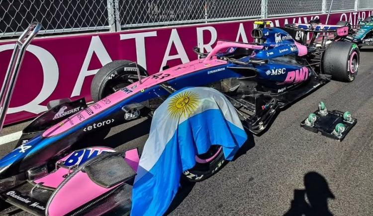 Imagen de Colapinto hizo flamear la bandera argentina en Madrid