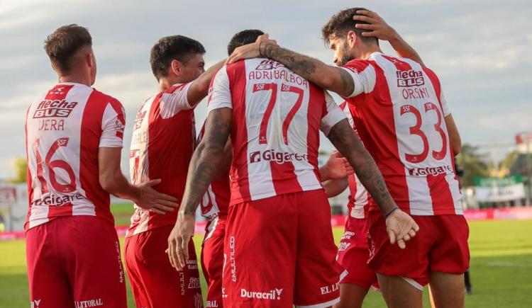 Imagen de Unión reaccionó a tiempo y profundizó la crisis de Sarmiento