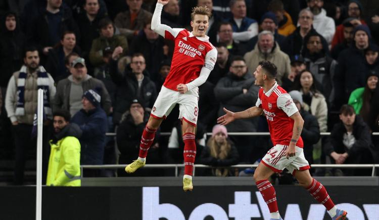 Imagen de Tottenham, con Cuti Romero, perdió en el duelo londinense