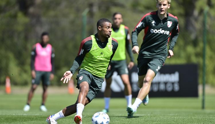 Imagen de Nicolás De la Cruz se entrenó a la par y volvería ante Huracán