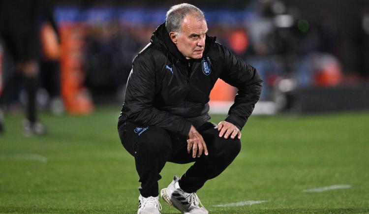 Imagen de Marcelo Bielsa ya palpita el choque de Uruguay con Argentina