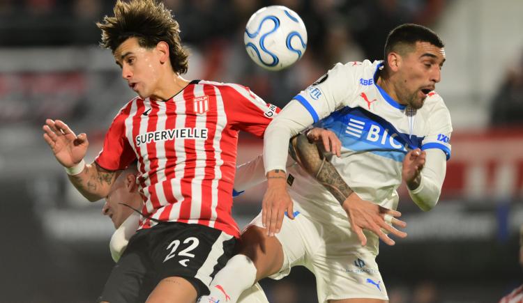 Imagen de Estudiantes busca el pase a cuartos en Santiago y un récord invicto en Libertadores