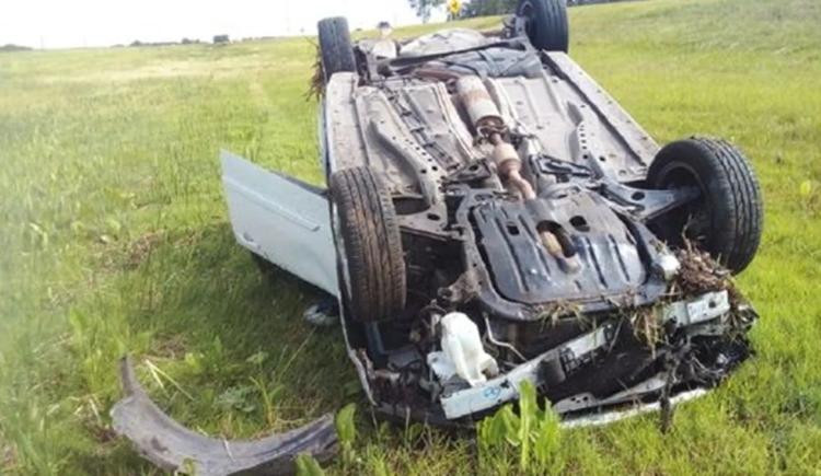 Imagen de ACCIDENTE: UN FUTBOLISTA VOLCÓ EN LA RUTA TRAS UN DESPISTE