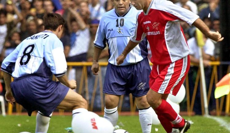 Imagen de Hristo Stoichkov: "Jamás olvidaré los días que estuve junto a Maradona, la amistad no se compra”