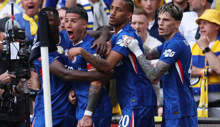 Imagen de De la mano de Enzo Fernández, Chelsea se metió en la final de la FA Cup