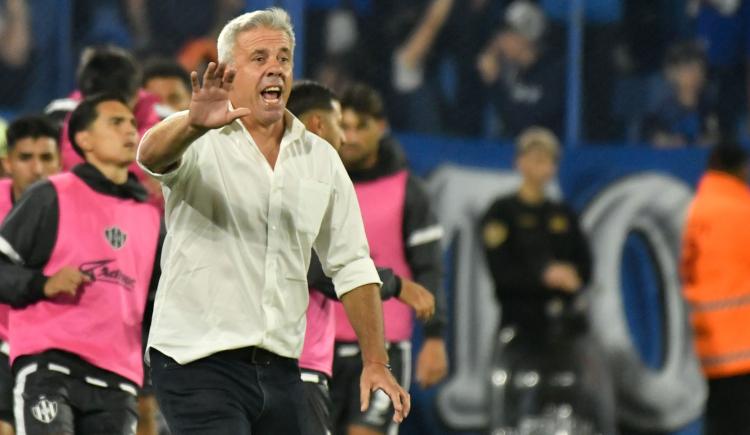Imagen de Lucas Pusineri se rinde ante el nivel de Boca y advierte: "Es el mejor del fútbol argentino"