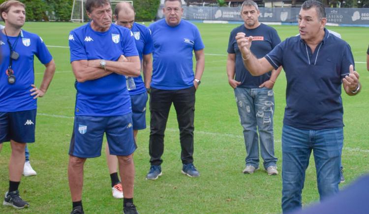 Imagen de Comenzó la era Julio César Falcioni en Atlético Tucumán