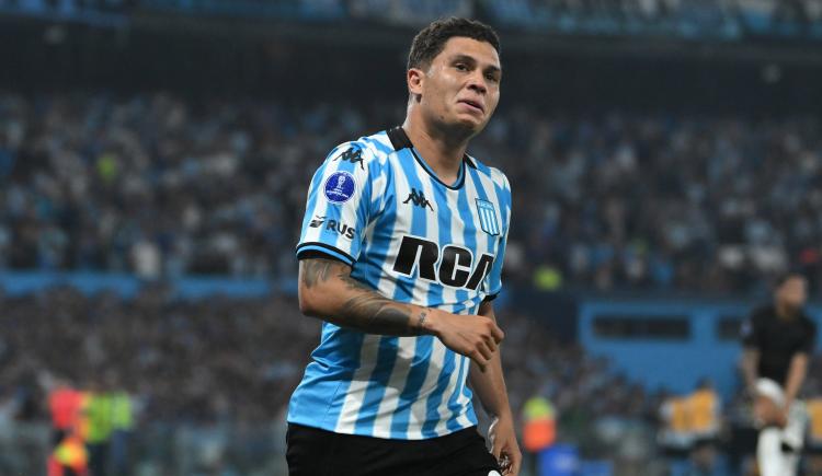 Imagen de Se demoró la venta de Juanfer Quintero de Racing a América de Cali