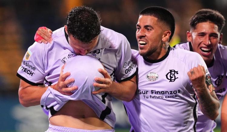 Imagen de Barracas se lo ganó de Guapo a Rosario Central