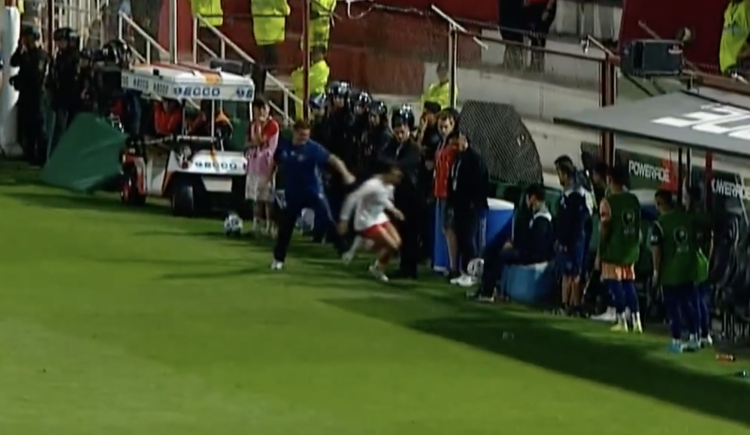 Imagen de Escándalo: Berti le metió la traba a López Muñoz y lo expulsaron tras un fuerte tumulto