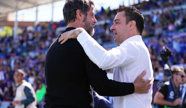Imagen de El técnico de Sevilla liquidó al Barça por el despido de Xavi y nombró a Messi: "Qué mal tratan a sus leyendas"
