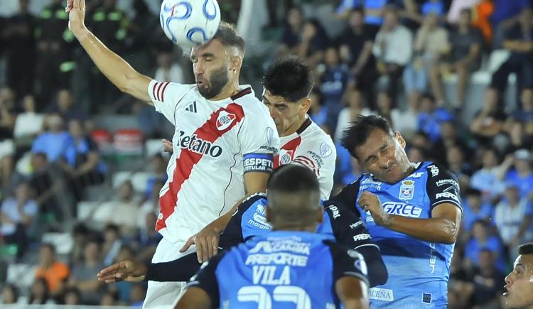 Imagen de El impactante registro de River ante equipos bolivianos en condición de local