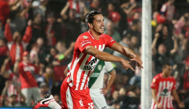 Imagen de Instituto se lo empató a Banfield con el tiro del final