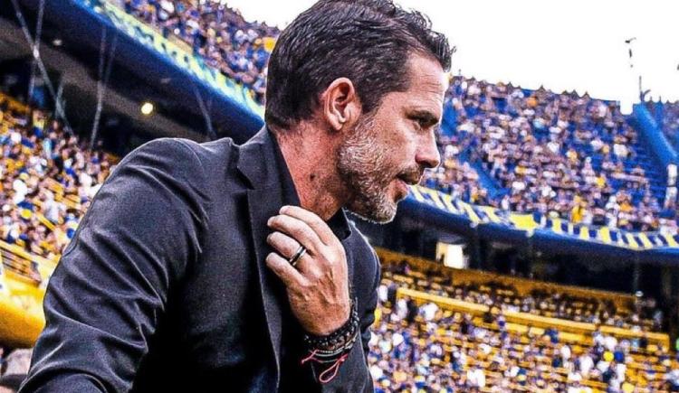 Imagen de Gago a corazón abierto: su llegada a Boca, el dolor por la Libertadores, su continuidad y el nivel de Cavani