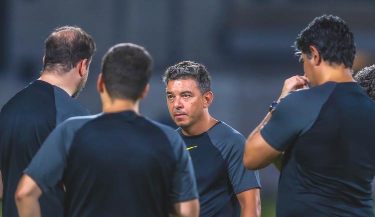 Imagen de Las millones de razones de Gallardo para irse de Arabia Saudita sin concluir el campeonato