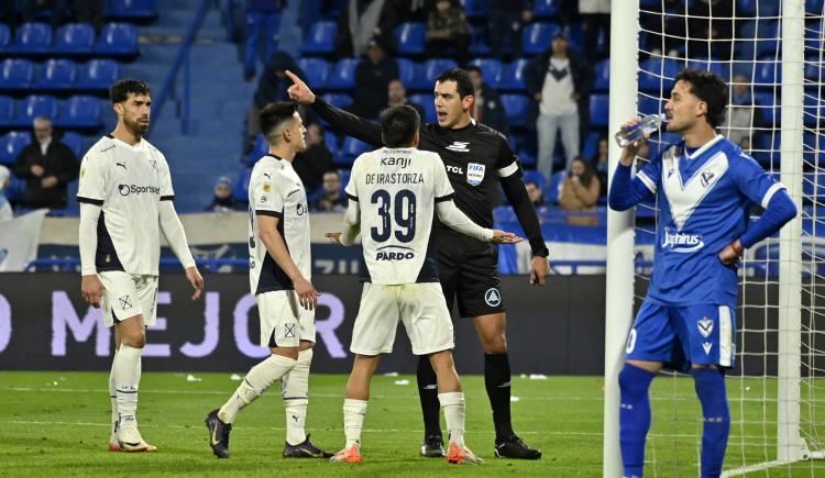 Imagen de Los últimos casos con tres penales en un mismo partido