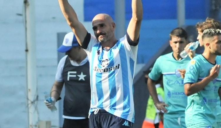 Imagen de LISANDRO LÓPEZ SE DESPIDIÓ DE RACING