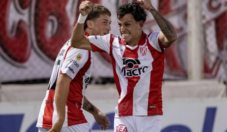 Imagen de Instituto goleó a Deportivo Madryn y avanzó en la Copa Argentina