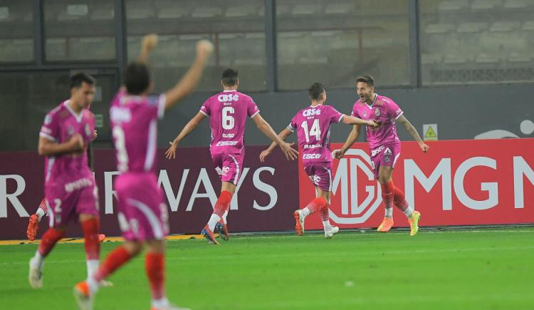 Imagen de REVIVÍ EL MINUTO A MINUTO DE LA DERROTA DE ARSENAL: 2-1 COMO VISITANTE ANTE SPORTING CRISTAL