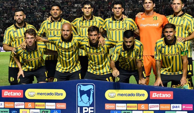 Imagen de Aldosivi ya tiene al sucesor de Guillermo Farré: mañana asume el nuevo entrenador