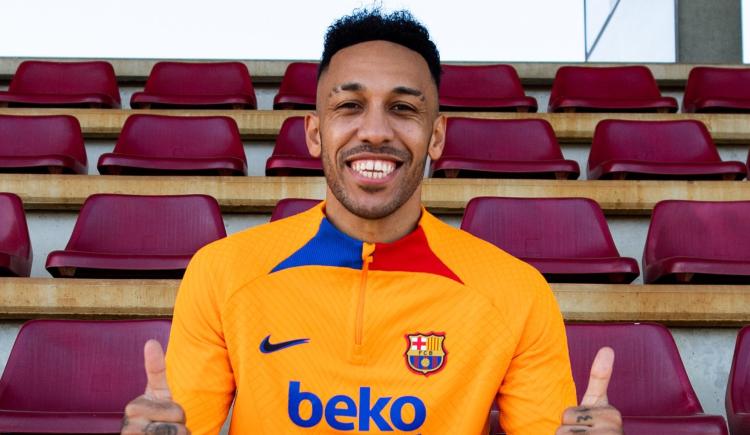 Imagen de AUBAMEYANG LLEGA PARA REFORZAR EL ATAQUE DE BARCELONA