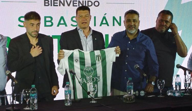 Imagen de Sebastián Battaglia fue presentado como nuevo entrenador de San Miguel