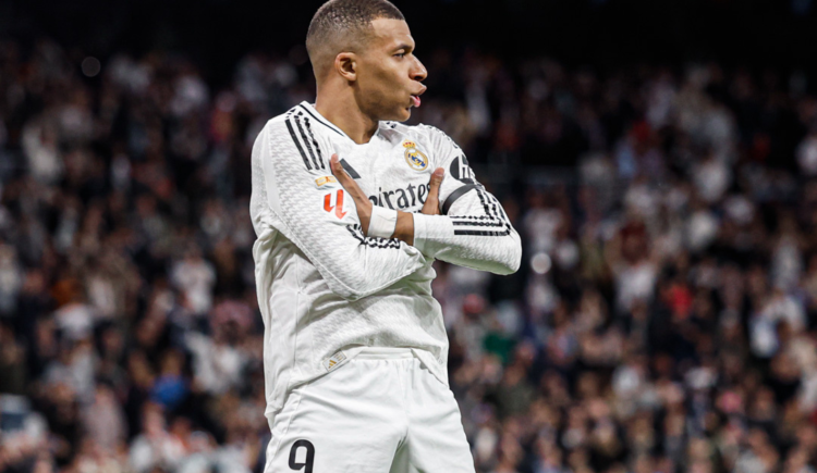 Imagen de Real Madrid aprovechó un polémico penal y no le pierde pisada a Barcelona de la mano de Mbappé