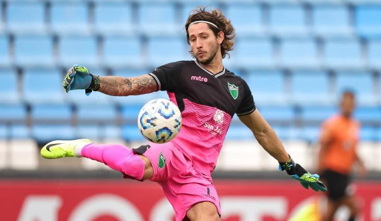 Imagen de Racing tiene rival: Borgogno se vistió de héroe y San Martín (SJ) avanzó en la Copa Argentina