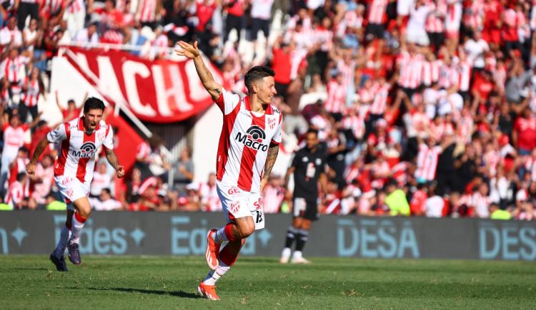 Imagen de Instituto aprovechó un blooper de Arce y ganó en Alta Córdoba