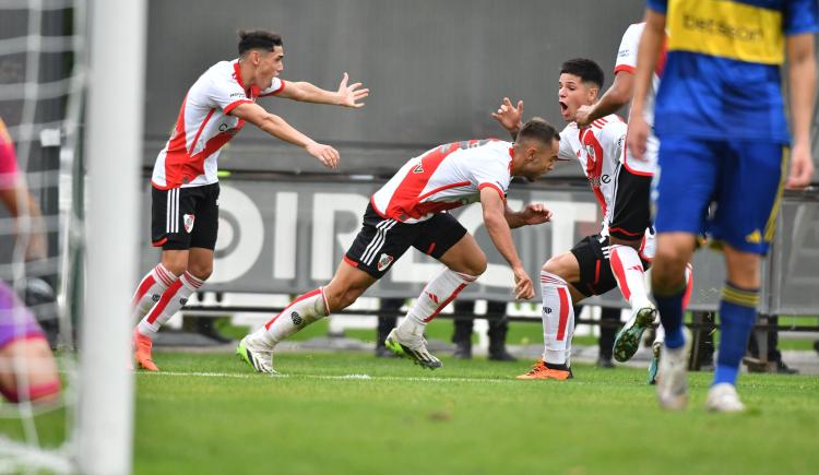 Imagen de River superó a Boca en el Superclásico de Reserva y lo eliminó de la Copa Proyección