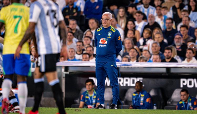 Imagen de El prestigioso entrenador brasileño que se postuló para reemplazar a Dorival Junior