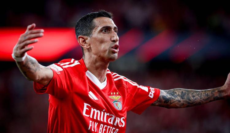 Imagen de La especialidad de la casa: Di María la picó y Benfica goleó