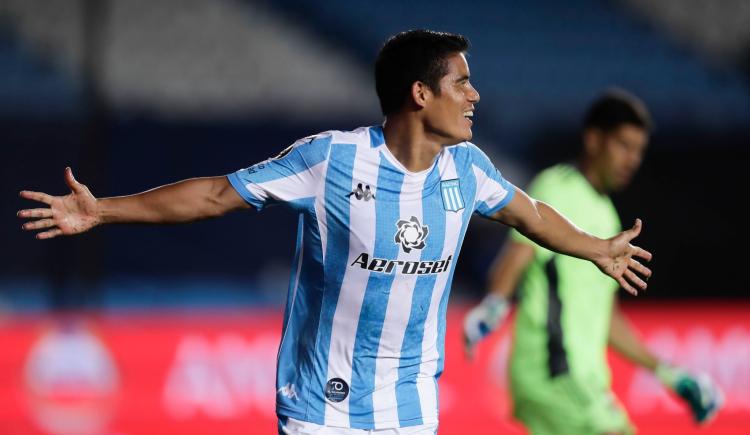 Imagen de CONTINÚA EL BROTE DE COVID EN RACING CLUB, MAURICIO MARTÍNEZ Y LORENZO MELGAREJO POSITIVOS