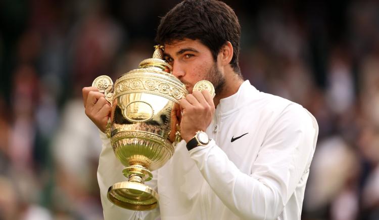 Imagen de Carlitos Alcaraz es el nuevo rey de Wimbledon