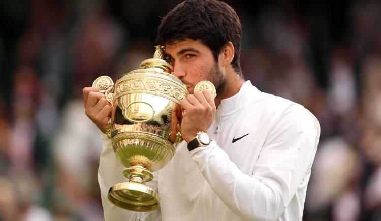 Imagen de Carlitos Alcaraz es el nuevo rey de Wimbledon