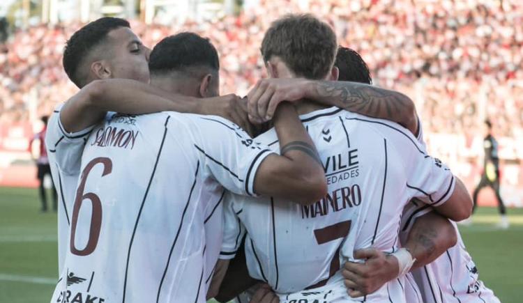 Imagen de La inexorable ley del ex: Zapiola abrió el Trofeo de Campeones