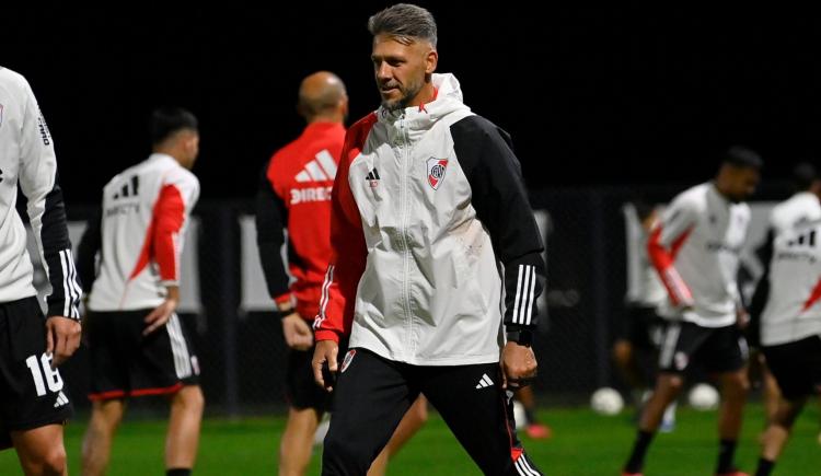 Imagen de Demichelis: "Iremos probando cuál esquema nos queda mejor"