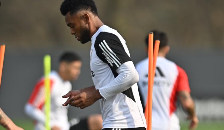 Imagen de River viajará a Santa Fe con sorpresivas ausencias