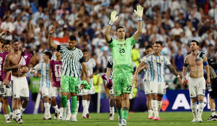 Imagen de "Un sueño", "épico" y "no confundir las cosas", Argentina ya vive el cruce con Inglaterra
