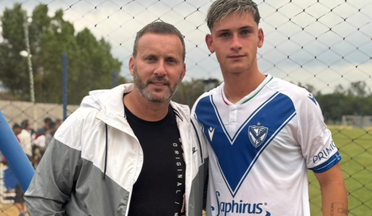Imagen de El partido más difícil de relatar: la historia detrás del ingreso de Luca Feler en Vélez