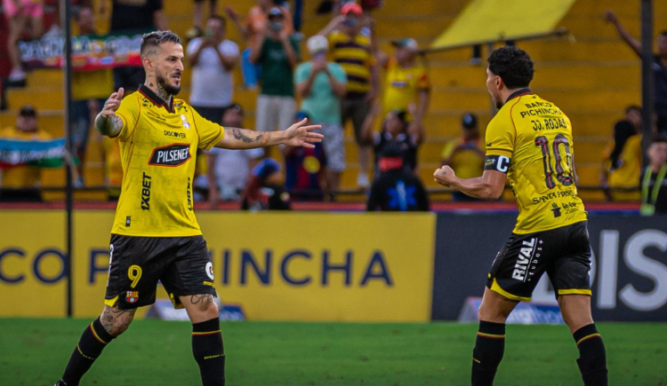 Imagen de Por una Pipa del nueve arrancó: Darío Benedetto terminó con su sequía y le dio el triunfo a Barcelona