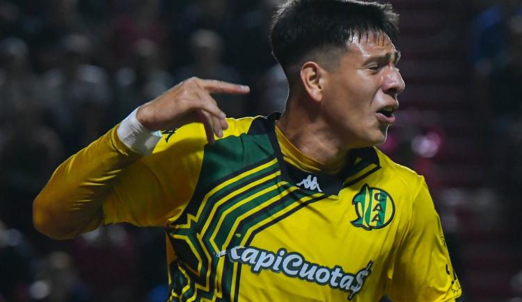 Imagen de Una joya: el golazo de pie a pie de Leiva en Aldosivi