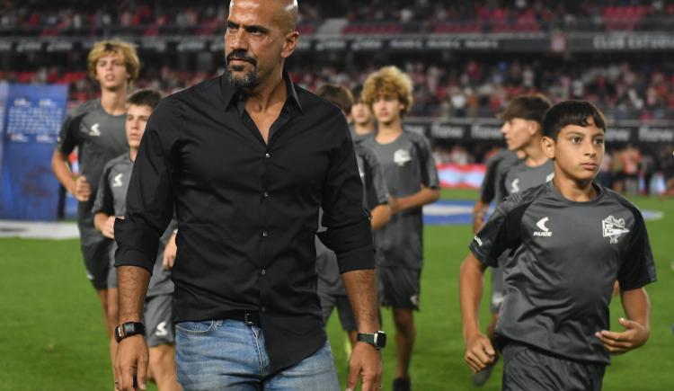 Imagen de 11 conceptos de Juan Sebastián Verón en su reasunción como presidente de Estudiantes