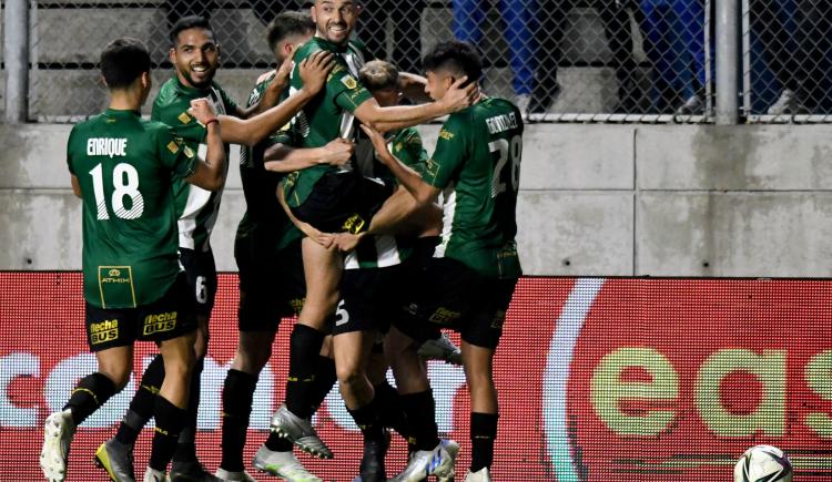 Imagen de Todos los goles de tiro libre de Jesús Dátolo en Banfield